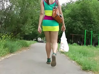 ബ്ളോണ്ട് സ്ട്രോക്കിംഗ് ബിഗ് ടിറ്റ്സ്