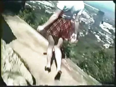 നീഗ്രോയെ എണ്ണ പുരട്ടി ഭോഗിച്ചു